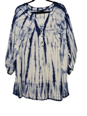 Torrid Harper Blouse Blue White Ikat Tie Dye Roll Tab Sleeve Top-Size 6